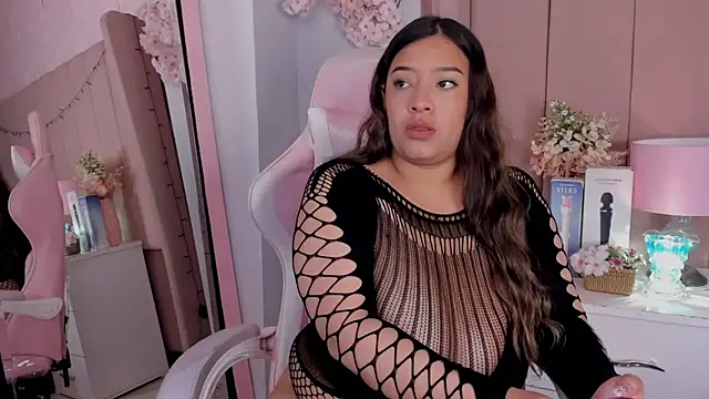 Snapshot of MollyBigBoobs12 chatting on October 6, 2025, 9:12 pm MollyBigBoobs12 online show from October 6, 2025, 9:12 pm