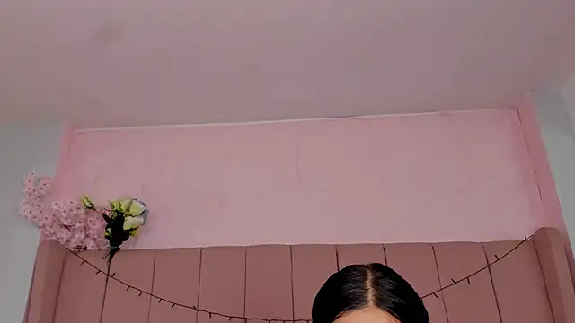 Snapshot of MollyBigBoobs12 chatting on November 11, 2025, 8:20 pm MollyBigBoobs12 online show from November 11, 2025, 8:20 pm