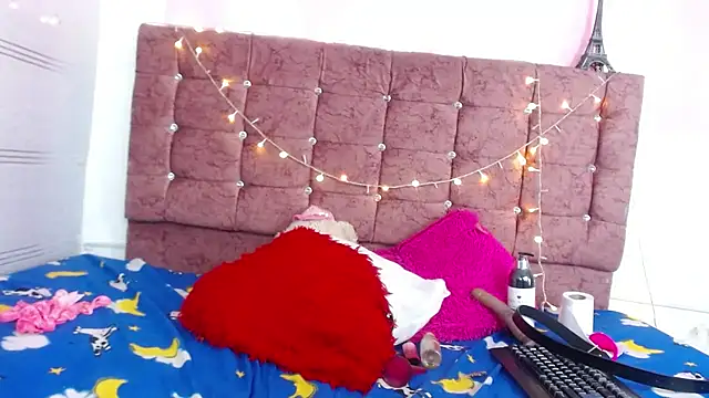 sara caplerx online show from February 21, 2025, 9:43 pm