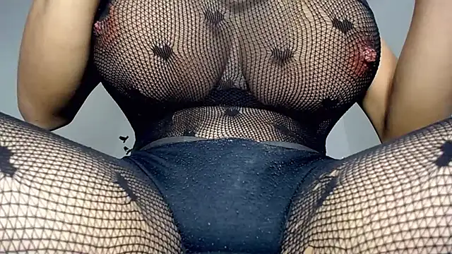 paulinabigcock online show from January 25, 2025, 10:50 pm