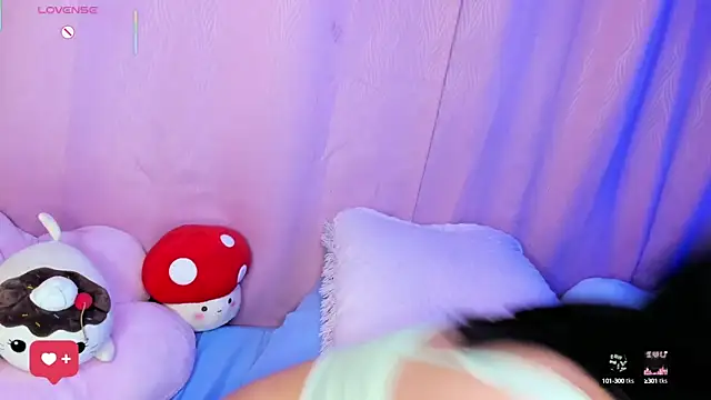 Snapshot of anni_ross chatting on September 22, 2025, 8:00 pm anni ross online show from September 22, 2025, 8:00 pm