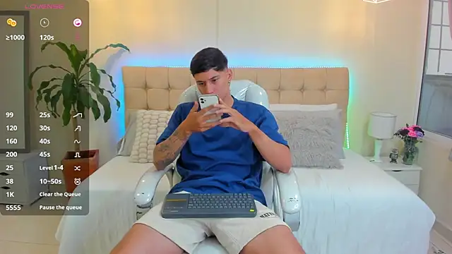 Damian23   online show from January 17, 2025, 12:21 pm