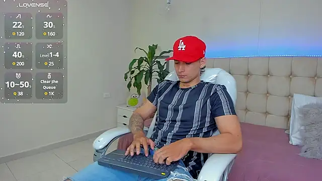 Damian23   online show from January 27, 2025, 12:48 pm