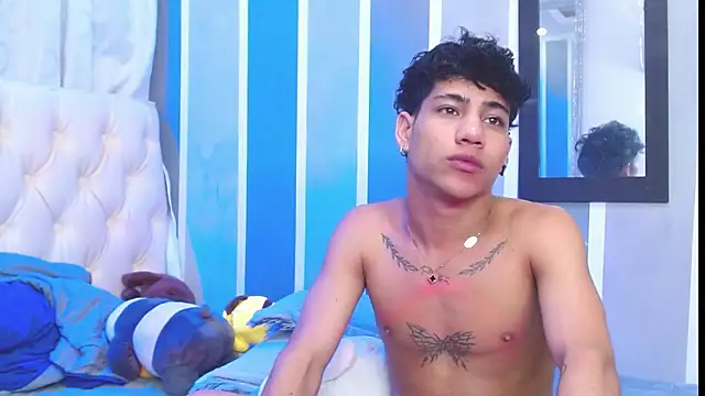 Sexys Boys Hot1 online show from December 13, 2024, 8:20 am