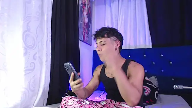 Sexys Boys Hot1 online show from February 22, 2026, 1:40 am