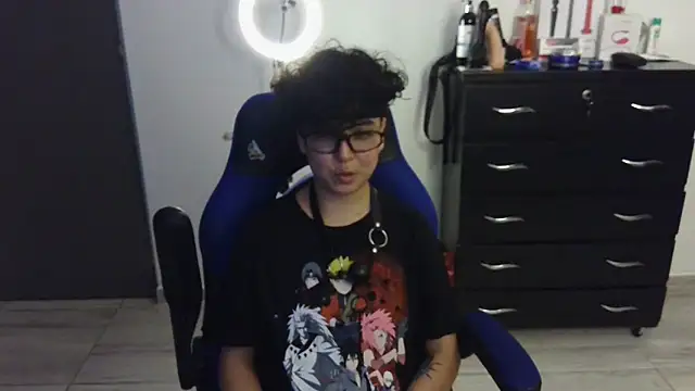 thomascooper7 online show from February 2, 2025, 1:12 am