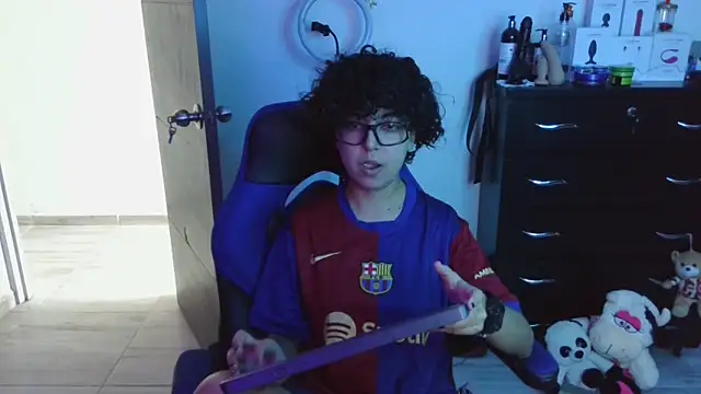 thomascooper7 online show from October 1, 2025, 7:31 pm