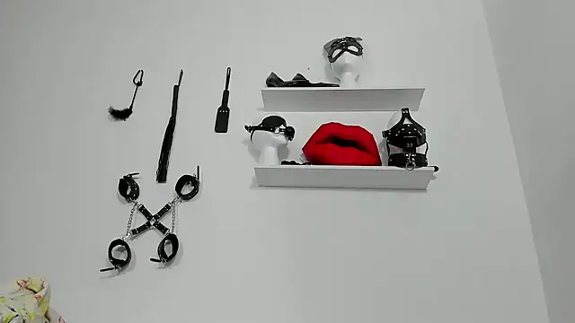 Sabrina Rosse   online show from February 11, 2025, 9:09 am