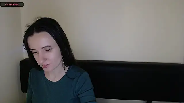 LaimaV  online show from December 8, 2024, 5:33 pm