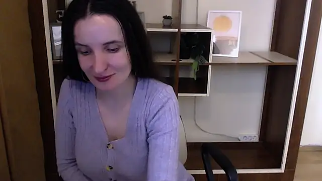 LaimaV  online show from April 22, 2026, 9:27 pm