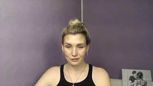  sexy lady online show from January 2, 2025, 1:30 pm