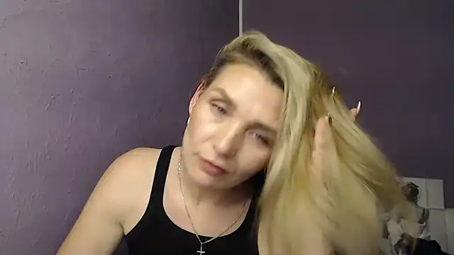  sexy lady online show from January 2, 2025, 4:35 pm