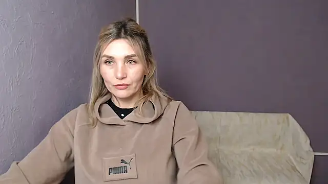  sexy lady online show from February 12, 2025, 1:06 pm