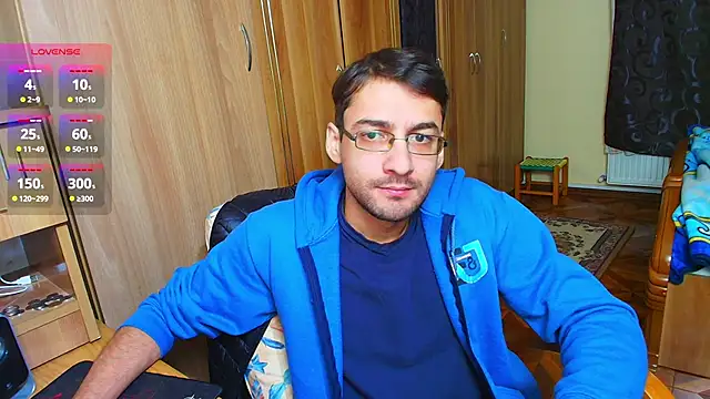 Snapshot of HungEddy chatting on December 2, 2024, 4:20 am HungEddy online show from December 2, 2024, 4:20 am