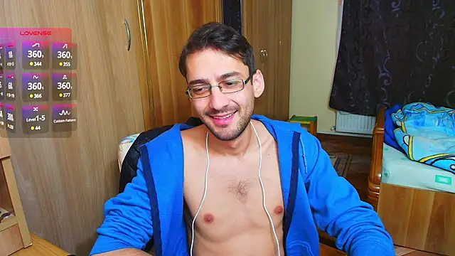 Snapshot of HungEddy chatting on December 3, 2024, 12:16 pm HungEddy online show from December 3, 2024, 12:16 pm