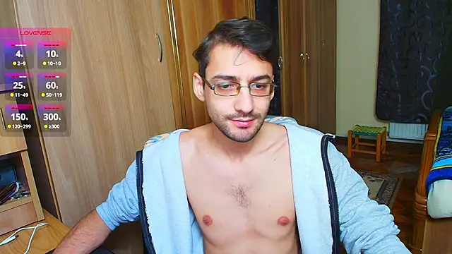 Snapshot of HungEddy chatting on December 10, 2024, 3:12 pm HungEddy online show from December 10, 2024, 3:12 pm