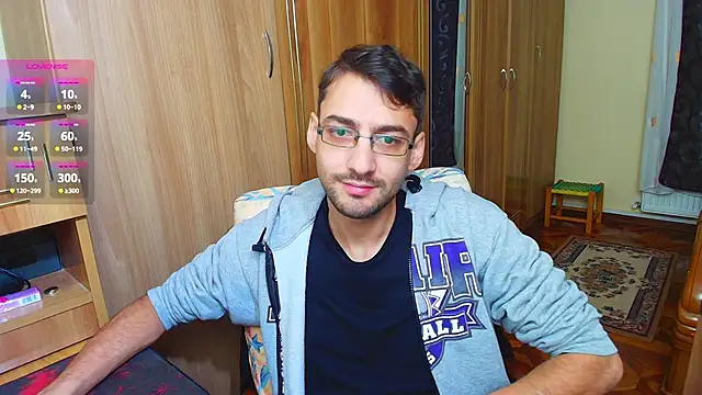 Snapshot of HungEddy chatting on December 18, 2024, 1:26 am HungEddy online show from December 18, 2024, 1:26 am