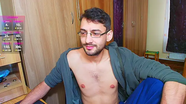 Snapshot of HungEddy chatting on December 22, 2024, 10:06 am HungEddy online show from December 22, 2024, 10:06 am