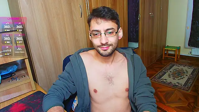 Snapshot of HungEddy chatting on December 22, 2024, 1:22 pm HungEddy online show from December 22, 2024, 1:22 pm