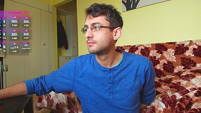 Snapshot of HungEddy chatting on February 27, 2025, 2:54 pm HungEddy online show from February 27, 2025, 2:54 pm