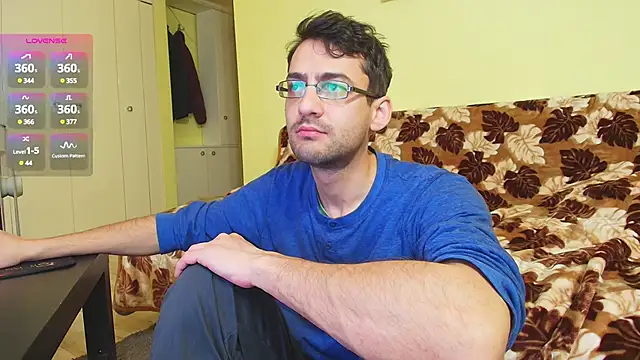 Snapshot of HungEddy chatting on February 27, 2025, 5:58 pm HungEddy online show from February 27, 2025, 5:58 pm