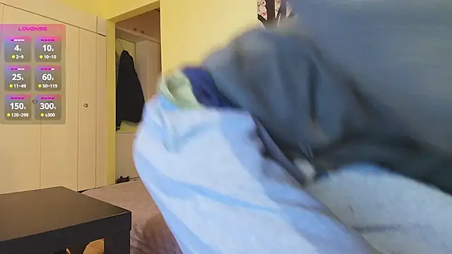 Snapshot of HungEddy chatting on March 18, 2025, 3:20 am HungEddy online show from March 18, 2025, 3:20 am