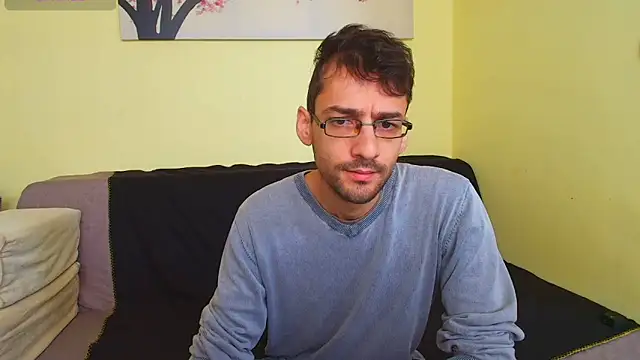 Snapshot of HungEddy chatting on October 9, 2025, 12:25 pm HungEddy online show from October 9, 2025, 12:25 pm