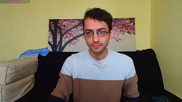 Snapshot of HungEddy chatting on November 28, 2025, 8:50 am HungEddy online show from November 28, 2025, 8:50 am