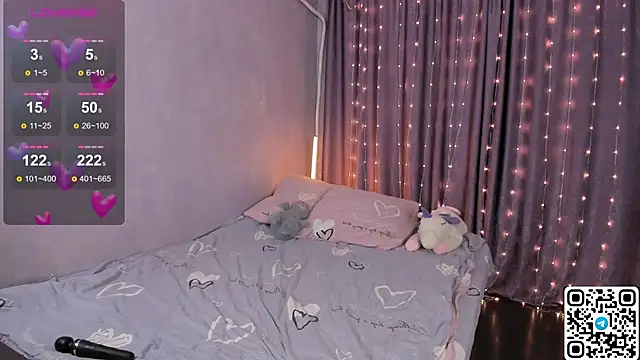 LivyyBossom online show from April 21, 2026, 6:55 pm