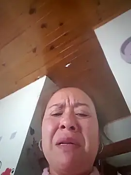 RenataSexy  online show from April 13, 2026, 6:46 pm