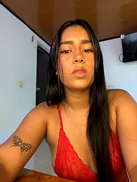 Snapshot of ALANAH_KITTY chatting on October 13, 2025, 7:36 pm ALANAH KITTY online show from October 13, 2025, 7:36 pm