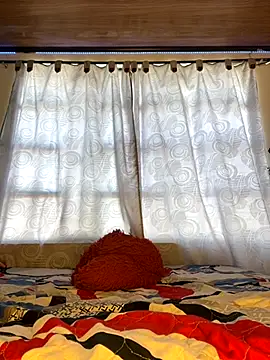 Snapshot of ALANAH_KITTY chatting on October 17, 2025, 8:33 pm ALANAH KITTY online show from October 17, 2025, 8:33 pm