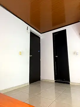 Snapshot of ALANAH_KITTY chatting on October 21, 2025, 7:58 pm ALANAH KITTY online show from October 21, 2025, 7:58 pm