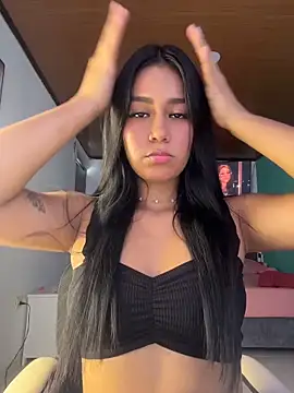 ALANAH KITTY online show from April 20, 2026, 8:21 pm