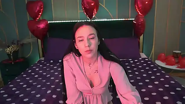 NikkiGoldSide online show from February 18, 2025, 5:10 pm