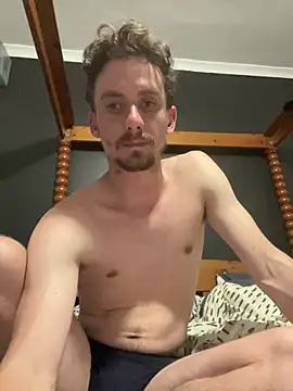 bradleyjamesmc online show from February 10, 2025, 5:19 pm