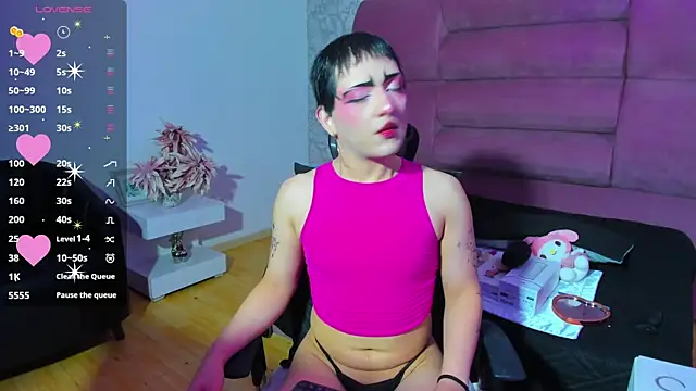 melodybonss  online show from January 4, 2025, 4:44 am