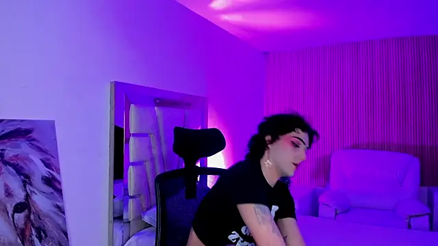 melodybonss  online show from October 19, 2025, 4:24 am