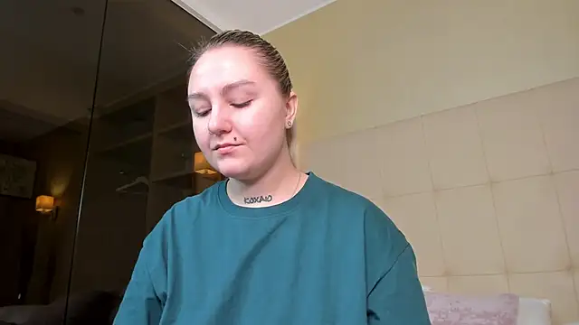 Debbie Taylor online show from October 16, 2025, 5:03 pm