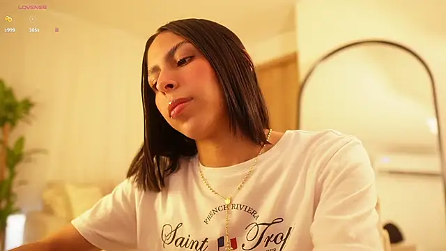 veronica mendez1 online show from January 7, 2025, 11:48 am