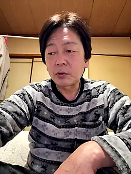 Snapshot of SaneService9 chatting on November 6, 2025, 12:22 am SaneService9 online show from November 6, 2025, 12:22 am