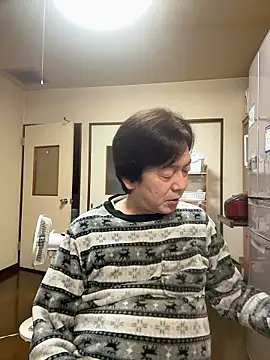 Snapshot of SaneService9 chatting on November 17, 2025, 9:04 am SaneService9 online show from November 17, 2025, 9:04 am