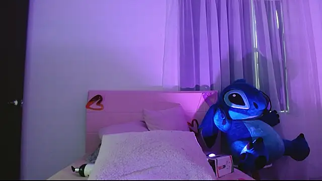 Aurora blossom   online show from March 7, 2025, 6:43 pm