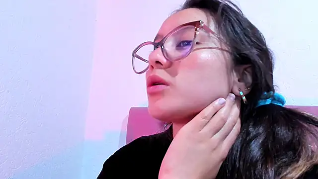 teffy lee online show from February 15, 2025, 8:22 pm