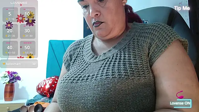 Dubraska1 online show from February 18, 2025, 3:32 pm