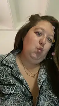 Snapshot of Chloee_ep chatting on January 22, 2025, 9:54 pm Chloee ep online show from January 22, 2025, 9:54 pm