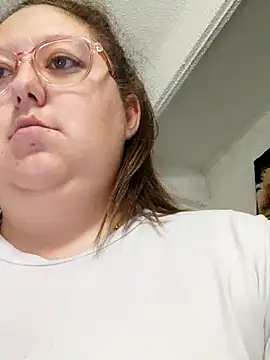 Snapshot of Chloee_ep chatting on January 26, 2025, 12:58 am Chloee ep online show from January 26, 2025, 12:58 am