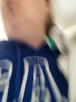 Snapshot of Chloee_ep chatting on February 26, 2025, 5:39 pm Chloee ep online show from February 26, 2025, 5:39 pm