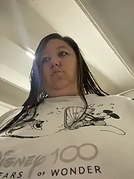 Snapshot of Chloee_ep chatting on September 24, 2025, 10:57 pm Chloee ep online show from September 24, 2025, 10:57 pm