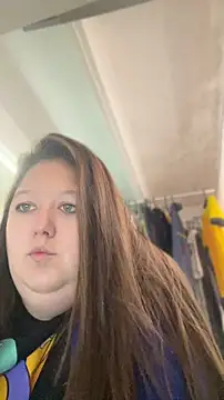 Chloee ep online show from April 20, 2026, 1:14 pm